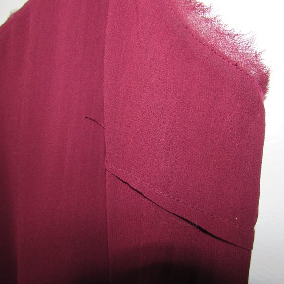 Burgundy velvety tank by Dalia - Picture 7 of 10